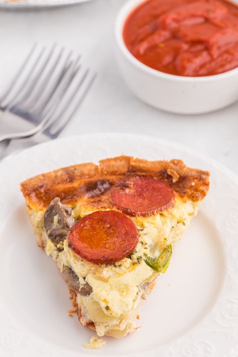 Pizza Quiche Recipe Pizza Quiche Recipes, Pepperoni Quiche, Pizza Quiche, Pizza Twists, Food Suggestions, Dried Garlic, Simply Stacie, Pizza Ideas, Quiche Recipes Easy