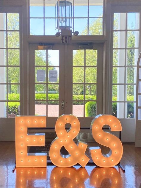 Light Up Letters Wedding, Marquee Letters Wedding, Alphabet E, S Letter Images, Cute Love Photos, Light Up Letters, Animal Cakes, Marquee Sign, Marquee Lights