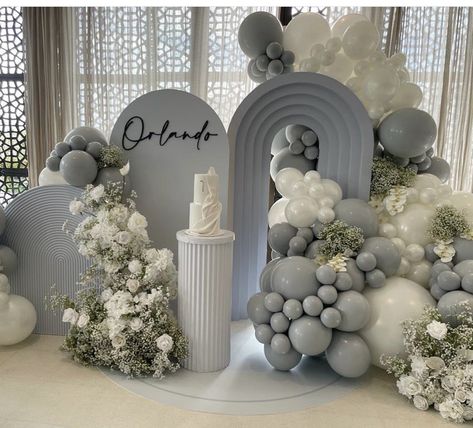 Baptism Backdrop Ideas, Grey Baby Shower Ideas, Ideas Bautizo, Christening Decorations, Deco Ballon, Classy Baby Shower, Boy Birthday Decorations, Grey Baby Shower, Baby Shower Theme Decorations