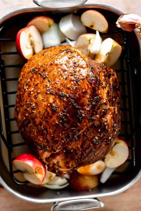 Pork And Apples, Bacon Wrapped Pork Loin, Apple Cider Glaze, Christmas Ham Recipes, Thanksgiving Ham, Fresh Ham, Chicken And Beef, Slow Cooker Ham, Apple Glaze