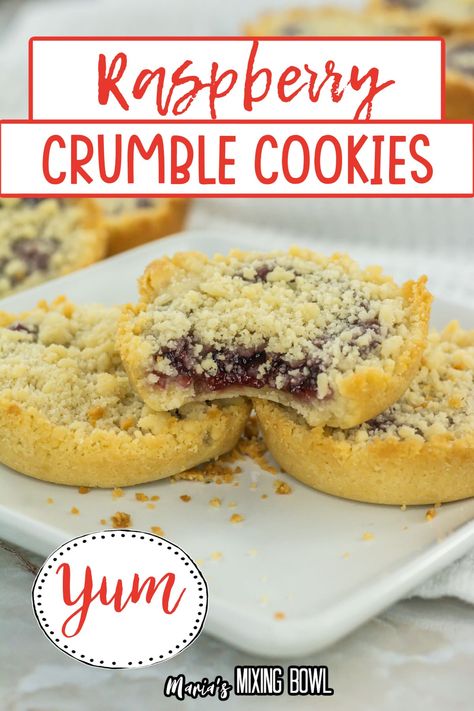 These Raspberry Crumble Cookies are the perfect combination of sweet and crumbly. These cookies are sure to become a new favorite. Raspberry Crumble Cookies, Raspberry Cookie Recipes, Crumble Cookies, Raspberry Crumble, Christmas Baking Cookies, Fruit Crumble, Raspberry Cookies, Raspberry Recipes, Sweet Fruit