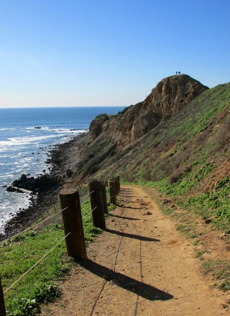 Palos Verdes Hikes and Trails: Los Angeles Best Kept Secret - Tanama Tales Topanga Los Angeles, Malibu Hiking Trails, Hiking Aesthetic California, Los Angeles Nature, Los Angeles Hikes, Los Angeles Hiking Trails, Rural California, Summer In Los Angeles, Los Angeles California Photography