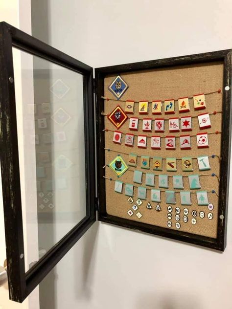 Cub Scout Belt Loop Display, Scout Shadow Box Ideas, Lion Scouts, Cub Scout Patches, Cub Scout Games, Boy Scout Activities, Boy Scout Badges, Kid Activites, Cub Scouts Wolf