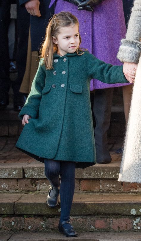 Herzogin Von Cambridge, Princesa Charlotte, Looks Kate Middleton, Royal Christmas, Winter Baby Clothes, Prince William And Catherine, Royal Princess, Princess Anne, Family Fashion