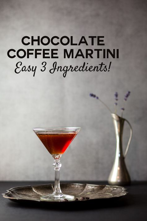 This Chocolate Coffee Martini is an easy 3 ingredient cocktail that is rich and decadent!  #chocolatecocktails #coffeecocktails #holidaycocktails Chocolate Coffee Cocktail, Winter Vodka Cocktails, Coffee Martini, Coffee And Dessert, Vodka Cocktails Easy, Summer Vodka Cocktails, Healthy Chocolate Recipes, Chocolate Recipes Easy, Chocolate Cocktails