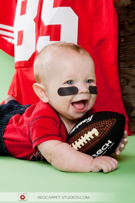 Super Bowl Photoshoot, Football Milestone Pictures, Baby Football Photoshoot, 6month Photoshoot, Boy Newborn Pictures, Baby Boy Football, Fall Baby Pictures, Football Activity, Baby Boy Newborn Pictures