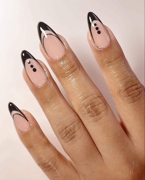 Black French Tip Nail Ideas, Black Wedding Nails, Black French Tip Nail, Tip Nail Ideas, French Tip Nail Ideas, Black French Nails, Black French Tip, 2022 Nails, Minimal Nails