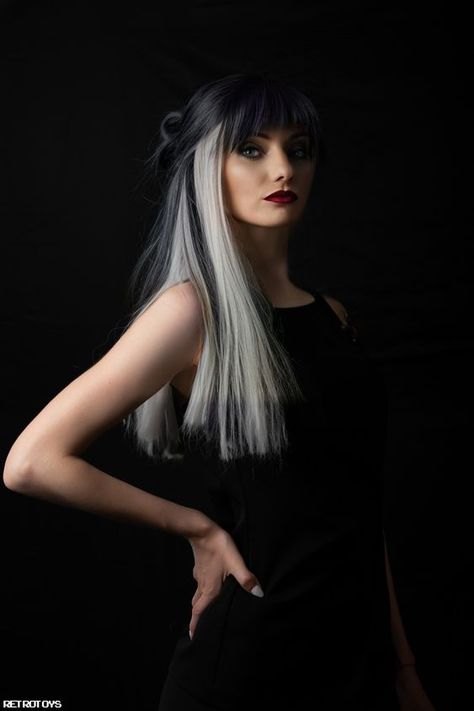 HARRY POTTER Narcissa Malfoy Cosplay Narcissa Malfoy Hairstyle, Narcissa Malfoy Hair, Malfoy Hair, Narcissa Black, Narcissa Malfoy, Two Color Hair, Green Hair Girl, Money Pieces, Wedding Hair Colors