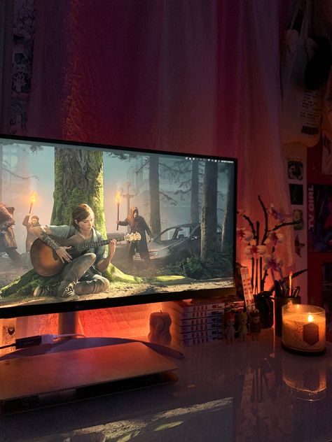 Ellie Williams Room, The Last Of Us Themed Room, Monitor Decoration, Tlou Aesthetic Poster, Joel’s House Tlou, Ellie’s Room Tlou, Aesthetic Room Inspiration, Desk Monitor, Ellie Tlou