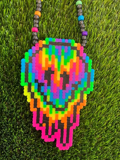 Rave Perler Bracelets, Perler Patterns Trippy, Rave Perler Beads, Perler Beads Rave, Sullivan King Perler, Kandi Necklace Ideas, Scene Perler Beads, Edc Perler, Rave Perler Ideas