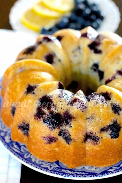 Blueberry Bunt Cake, Fresh Blueberry Muffins, Blueberry Muffin Cake, Homemade Blueberry Muffins, Easy Bundt Cake, Savory Cakes, Blueberry Breakfast, Blueberry Desserts, Country Cook