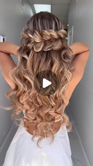 Princess Braid Half Up Half Down, Bridesmaids Half Up Half Down Hairstyles, Halfup Halfdown Hairstyle, Up Hairstyle Tutorial, Princess Braid, Braid Half Up Half Down, Half Up Hairstyle, Half Braid, Half Up Half Down Wedding