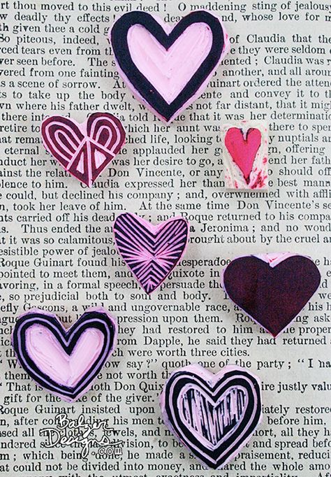 Sellos corazones   -   heart stamps How To Carve Stamps, Easy Stamps, Homemade Stamps, Make Your Own Stamp, Diy Stamps, Eraser Stamp, Carved Stamps, Hand Carved Rubber, Cadeau Parents