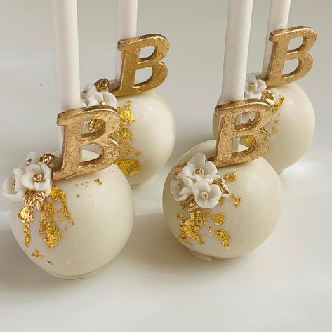 Cake Pop Inspiration, Cake Pop Decor, Fancy Cake Pops Ideas, Birthday Cakepops Ideas, Popcake Ideas, Cakepops Design, Wedding Cakepops Ideas, Elegant Cake Pops Classy, Elegant Cake Pops Wedding