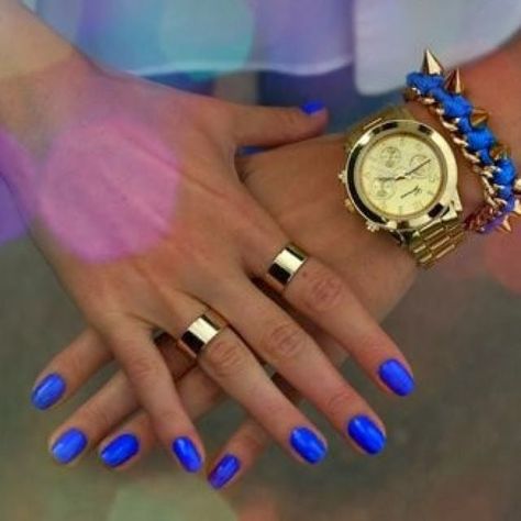 Cobalt Nails + Gold Rings Cobalt Blue Nails, Blue Coffin Nails, Spring Break Nails, Broken Nails, Manicure Y Pedicure, Kat Von D, Mani Pedi, All Things Beauty, Blue Nails