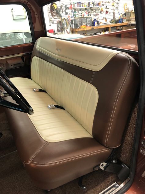 Squarebody Bench Seat, Truck Bench Seat Ideas, Truck Interior Ideas, Leather Bench Seat, Gmc 4x4, Obs Chevy, Custom Bench Seating, Truck Seats, Auto Upholstery