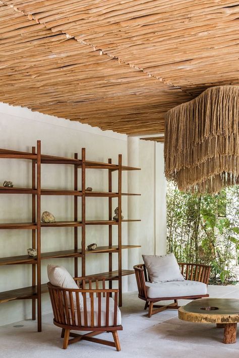 Local studio B Huber designed the minimalist interiors of this jungle apartment in the popular tourist town Tulum. Sitting within the Tulum Essential complex, the modern Mexico property is enveloped by lush greenery. Photo: Tulum Essential #tulum #mexico #interiors #design #property #architecture #minimalism #interiors #interiorstyle #minimalistinteriors Beach House Industrial Design, Minimal Natural Interior, Tulum Architecture, Tropical Modern Architecture, Tulum Design, Jungle Apartment, Mexico Interior Design, Wabi Sabi Interior, Interior Minimal