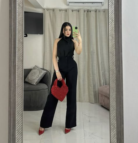 Outfits Dressy Casual, Outfit Formal Mujer, Chic Black Outfits, Outfit Botas, Outfits Con Jeans, Fiesta Outfit, Outfits Dressy, Dressy Casual Outfits, Outfit Mujer