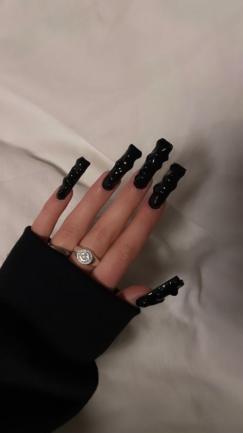 Black 3d Chrome Nails, Black Bubble Nails, Nail Aestethic, 3d Bubble Nails, Black 3d Nails, Black Junk Nails, Bubble Nail Art, 3d Acrylic Nails, Bubble Nails