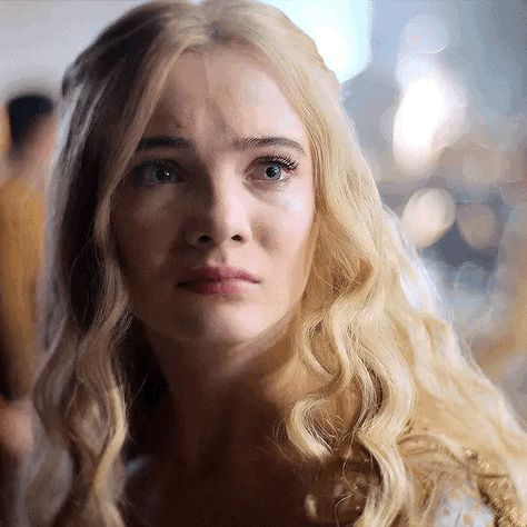 Freya Allan Gif, Freya Allen, Visenya Velaryon, Freya Allan, Hogwarts Mystery, Red Queen, The Witcher, Hogwarts, The Story