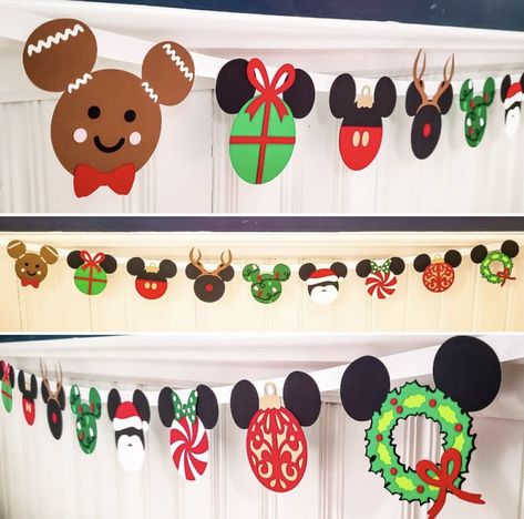 Disney Christmas Signs Diy, Mickey Mouse Xmas Decorations, Disney Resort Window Decorations Christmas, Disney Window Decoration Ideas Christmas, Mickey Mouse Christmas Door Decorations, Disney Christmas Bulletin Boards, Disney Christmas Classroom, Disney Christmas Classroom Door Ideas, Disney Christmas Door