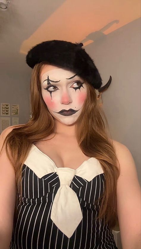 Halloween makeup Womens Mime Costume, Mime Costume Diy Women Makeup, Male Mime Makeup, Scary Mime Costume, Mime Halloween Costume Women, Simple Mime Makeup, Mime Halloween Makeup, French Mime Makeup, French Mime Costume