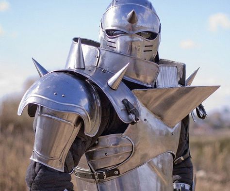 Full Metal Alchemist Steel Armor Battle Warrior, Gothic Armor, Fullmetal Alchemist Cosplay, Steel Armor, Sca Armor, Batman Christian Bale, Armor Suit, Riza Hawkeye, Full Metal Alchemist