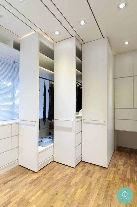 Storage Wars: Free Up Space Like These 10 Charming Homes Modern Closet, Diy Wardrobe, Diy Furniture Bedroom, Bedroom Closet Design, Dream Closets, Wooden Floors, Bedroom Wardrobe, Wardrobe Storage, Design Del Prodotto