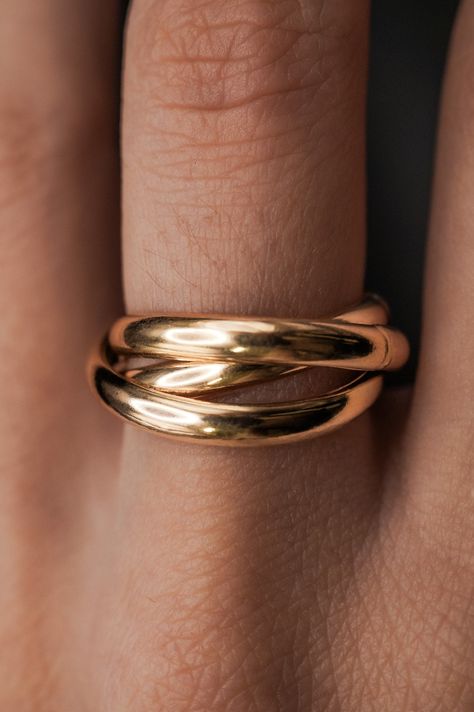 Gold Finger Rings, Double Rings, Interlocking Ring, Thick Ring, Layered Rings, Flat Back Earrings, To Wear, Symbolic Jewelry, The Senses