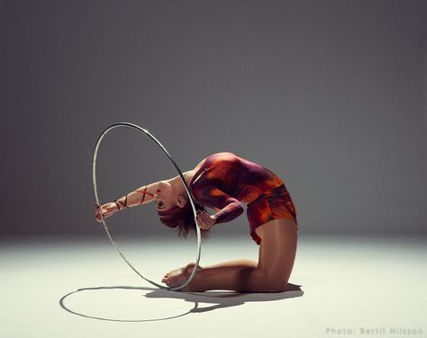 Circus Aesthetic, Hoop Dance, Aerial Acrobatics, Shoreditch London, Hoop Dreams, Hula Hoops, Aerial Hoop, Circus Art, Hula Girl