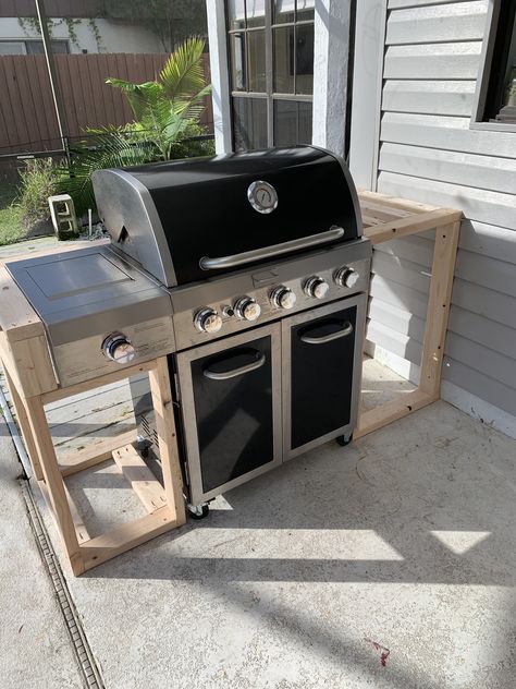 Outdoor Grill Area, Outdoor Bbq Area, Outdoor Grill Station, Outdoor Bbq Grill, Outdoor Barbeque, Christmas Patio, Outdoor Kitchen Decor, Diy Patio Decor, Outdoor Kitchen Plans