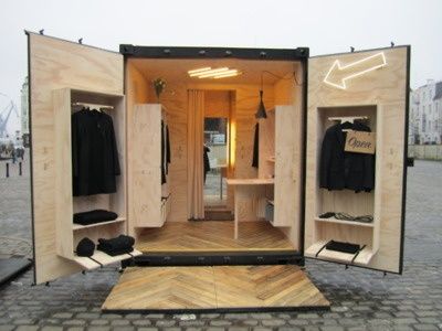 This sure is a genuinely portable pop-up shop idea! Once fabricated it is ready-to-go. Popup Republic Mini Loft, Retail Inspiration, Retail Concepts, Kiosk Design, Casa Container, Retail Interior, Store Displays, Retail Space, Shop Interiors