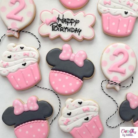 Minnie Mouse 2 Cookies, Minnie Mouse Cookies Decorated 3rd Birthday, Minnie Mouse Decorated Cookies, Minnie Mouse Royal Icing Cookies, Minnie Mouse Cookies Decorated, Minnie Mouse Birthday Cookies, Minnie Mouse Sugar Cookies, Minnie Cookies, Decorated Biscuits