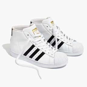 Sneakerheads: These Are the 11 Kicks Everyone Will Want in 2018 Madewell Sneaker, 80s Shoes, Adidas Superstar Women, Shoes Sneakers Black, High Top Basketball Shoes, Adidas Shoes Women, Black And White Sneakers, Black And White Shoes, Unisex Shoes