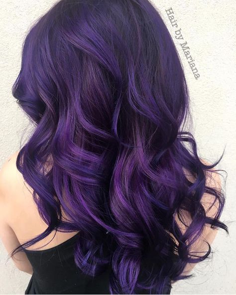 “💜 Purple Mane 💜 by @marianacruzhair #hotonbeauty #hothairvids” Long Purple Hair, Hair Colorful, Dark Purple Hair, Lilac Hair, Lashes Mascara, Hair Color Pastel, Eyeshadow Eyeliner, Hair Color Purple, Colorful Hair