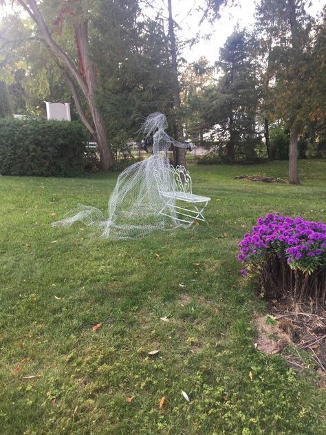 Chicken Wire Yard Ghosts, Chickenwire Ghosts, Yard Ghosts, Scarecrow Contest, Chicken Wire Ghost, Ghost Lady, Wire Ghosts, Victorian Ghost, Dress Form Christmas Tree