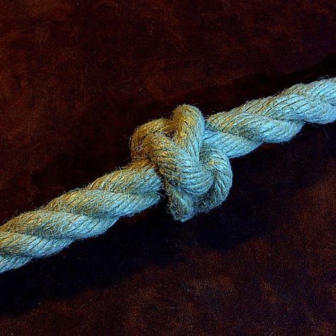 Construction Hacks, Fancy Knots, Cowboy Knot, Best Knots, Survival Knots, Knots Guide, Diamond Knot, Decorative Knots, Knot Tying