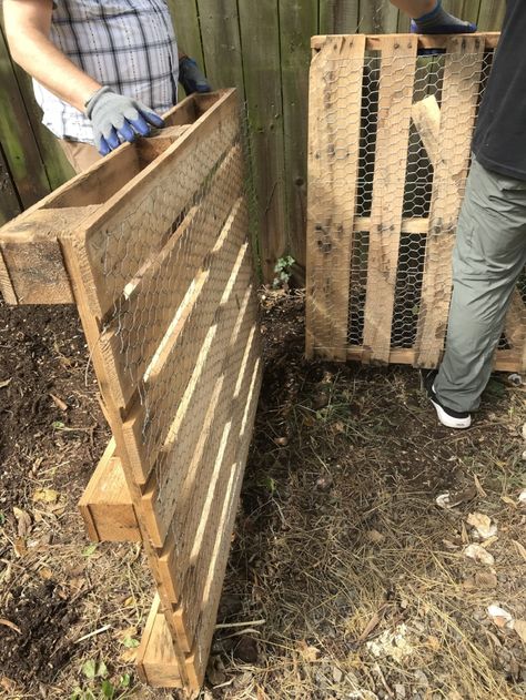 Making A Compost Bin From Pallets, Compost Bin Plans Diy, Compost Heap Diy, Compost Bin With Pallets, Diy Manure Compost Bin, Allotment Compost Bin, Cheap Compost Bin Easy Diy, Compost Bin From Pallets, Compost Bins From Pallets