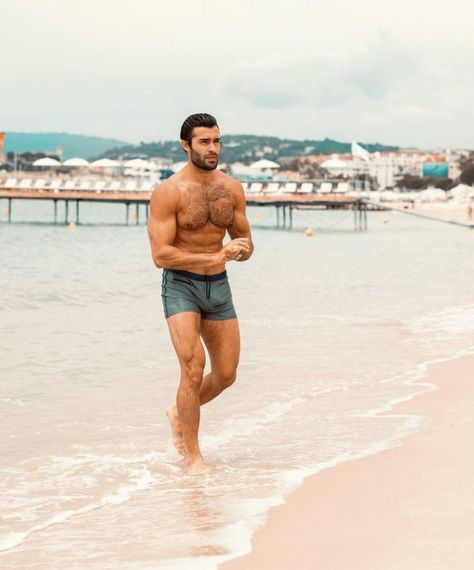 Sam Asghari, Actors, Quick Saves