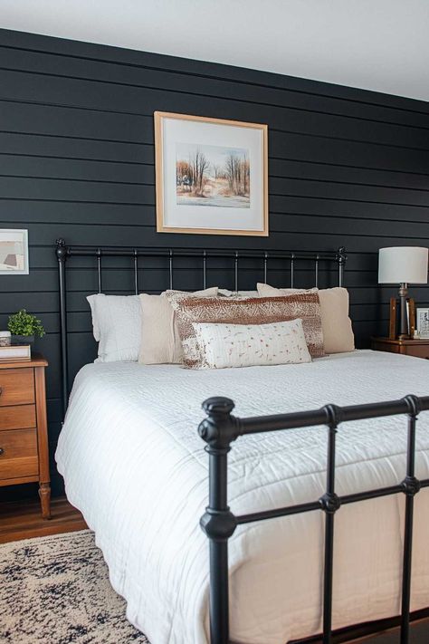 50+ Bedroom With Black Shiplap Wall Proves Black Magic Is Real Bedroom Inspirations Shiplap Wall, Dark Gray Shiplap Wall Bedroom, Black Wall Room Ideas, Black Shiplap Wall Bedroom, White Shiplap Bedroom, Shiplap Wall Black, Modern Shiplap Wall, Dark Shiplap Wall, Black Wall Bedroom