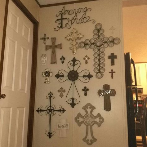 Cross wall Crosses Wall Decor, Wall Of Crosses Ideas, Cross Wall Collage, Cross Wall Art, Flat Decor, Cross Wall, Cross Wall Decor, Crosses Decor, Small Crosses