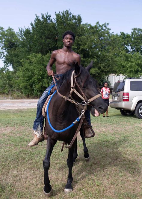 Rodeo Cowboys, Texas Cowboys, Trail Ride, Real Cowboys, Black Cowboys, Cowboy Aesthetic, Black Cowgirl, Cowboy Girl, Black Cowboy