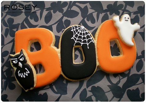 Festively fun Halloween Boo Cookies. #boo #ghost #owl #black #orange #white #spider_web #cookies #decorated #food #baking #dessert #cute #Halloween Boo Cookies, Decorated Halloween Cookies, Owl Treats, Kids Halloween Food, Halloween Sugar Cookies, Halloween Owl, Halloween Cookie, Fall Cookies, Pretty Cookies