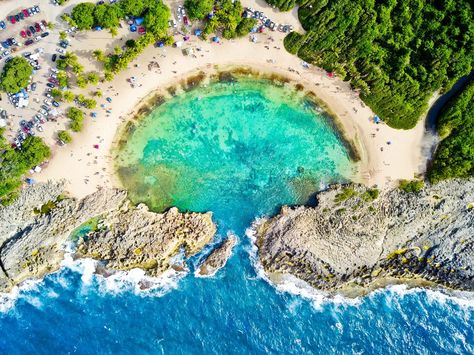 PLAYA MAR CHIQUITA, PUERTO RICO (CARIBBEAN) The name of this shell-shaped beach means "little sea" in Spanish Puerto Rico Beach, Puerto Rico Beaches, El Yunque National Forest, Puerto Rico Trip, Puerto Rico Vacation, Natural Pool, Beaches In The World, Most Beautiful Beaches, Natural Wonders