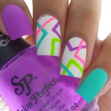 Neon Nail Art - Alyce Paris Abstract Nail Art, Matte Nails Design, Trendy Nail Art, Neon Nails, Nail Art Summer, Cute Nail Designs, Gel Nail Art, Matte Nails, Trendy Nails