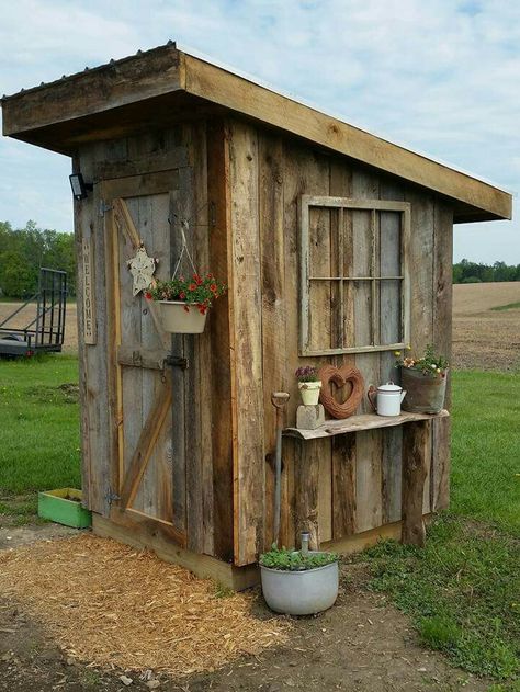 Well House Ideas, Well House Shed Ideas, Rustic Sheds Ideas Backyards, Outhouse Shed, Outhouse Ideas, Outhouse Bathroom, Garden Shed Diy, Rustic Shed, Well House