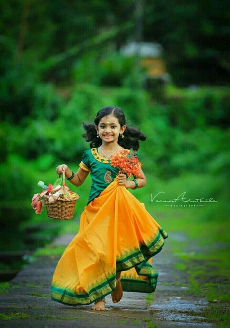 Baby Dpz, Indian Nature, Bharatanatyam Poses, Kerala Wedding Photography, Pic Poses, Marriage Photos, Baby Costume, Village Photography