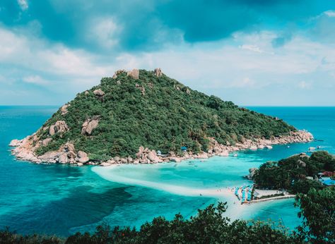 10 Romantic Things for Couples to Do in Thailand • The Blonde Abroad Kho Samui Thailand, Kho Samui, Thailand Island Hopping, Blonde Abroad, Thailand Travel Guide, Koh Chang, Koh Samui Thailand, Bangkok Travel, Ao Nang