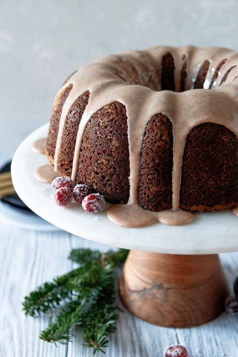 Gingerbread Bundt Cake, Christmas Bundt Cake, Gingerbread Cake Recipe, Easy Gingerbread, Bundt Cake Recipe, Sugared Cranberries, Christmas Cake Recipes, Gingerbread Recipe, Gingerbread Cake