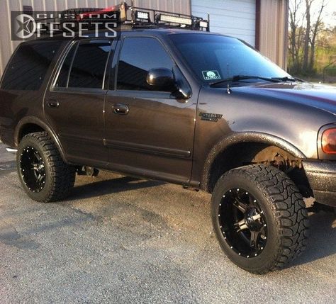 Resultado de imagen para personalized ford explorer outdoors Lifted Expedition, Lifted Ford Explorer, Running Fuel, Custom Rims, Amg Car, Ford Suv, Ford Explorer Xlt, Lifted Ford, Ford 4x4